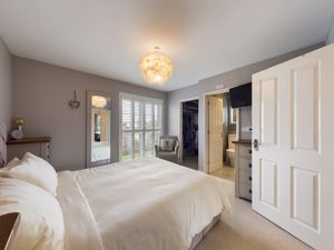 Master bedroom- click for photo gallery